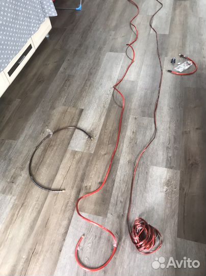 Комплект кабелей для подключения автозвука