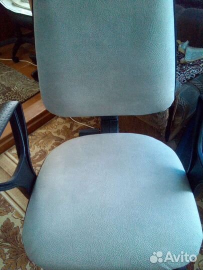 Компьютерное кресло