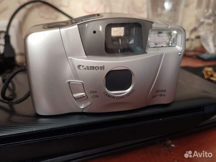 Плёночный фотоаппарат Canon