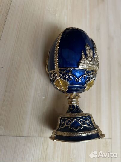 Яйцо фаберже с Москвой