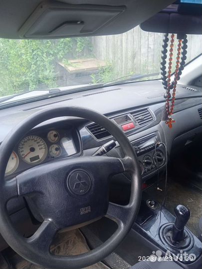 Mitsubishi Lancer 1.6 МТ, 2004, 256 000 км