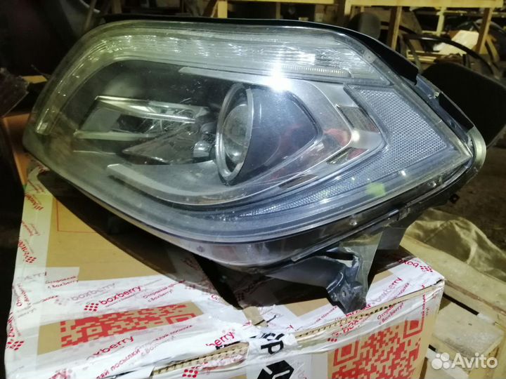 Фара Mercedes-Benz GL-klasse II (X166) (2012–2016)