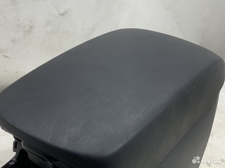 Подлокотник Mazda CX-5 KE