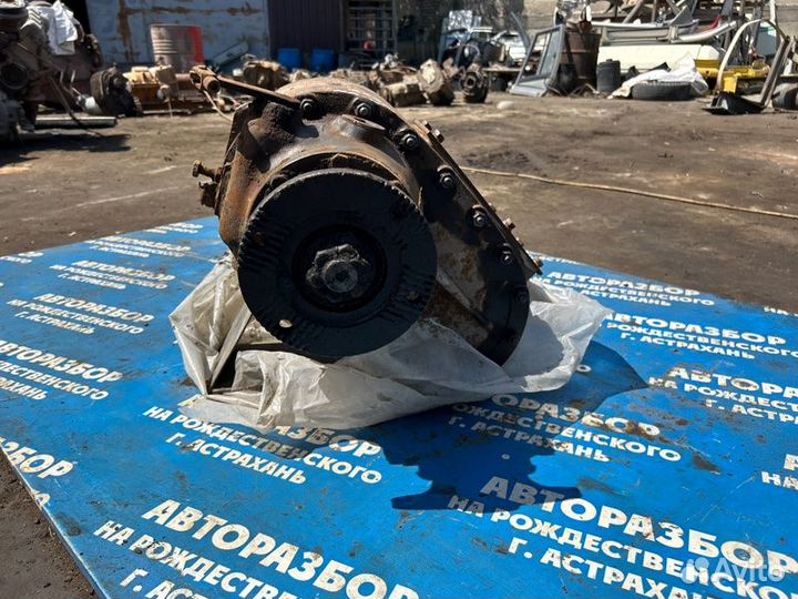 Средний редуктор. Howo Zz3257M3247W