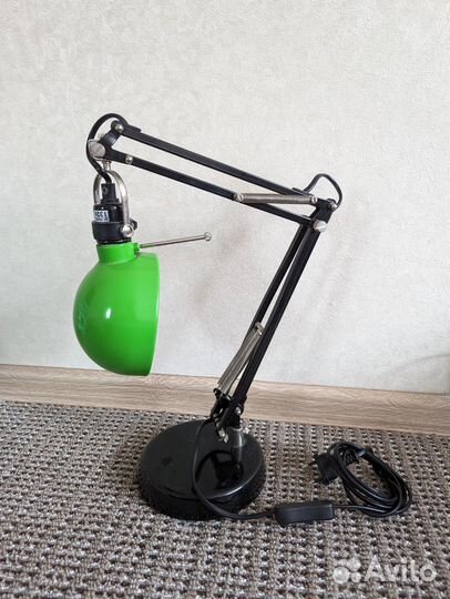 Лампа настольная