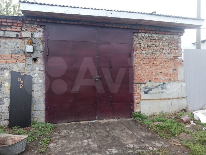 Гараж, > 30 м²