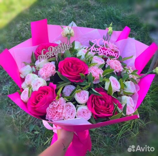 Букет из кустовых роз