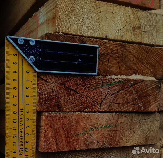 Домостроение с досками из лиственницы