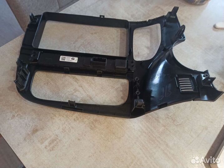 Рамка магнитолы Mitsubishi Outlender 3