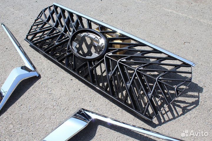 Prado 150 2017+ Решетка радиатора TRD H5EV3