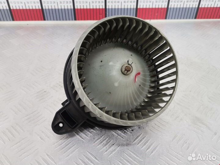 Моторчик печки для Audi A6 C5 4B1820021B