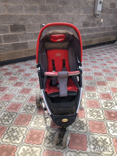 Прогулочная коляска