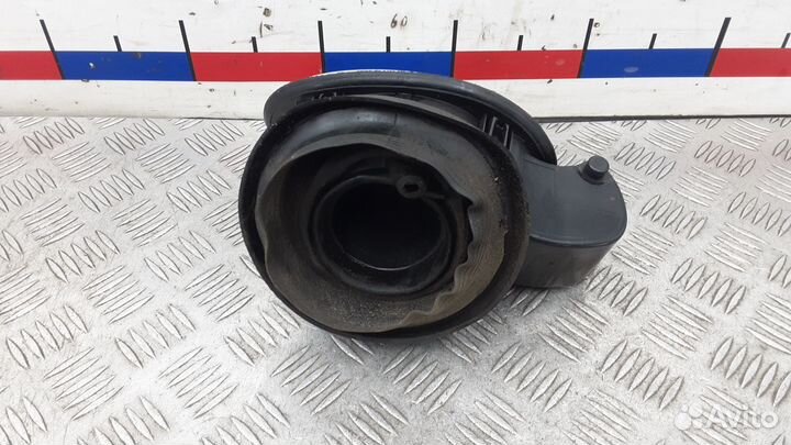 Лючок бака ford kuga 2008 2008