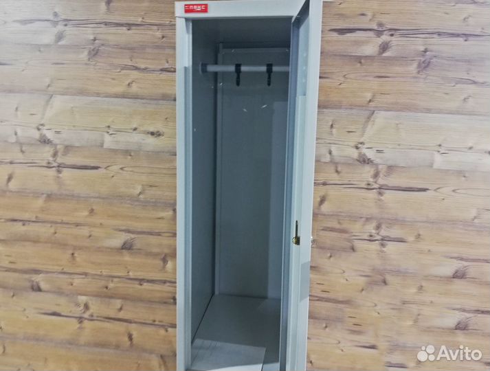 Односекционный шкаф для одежды шрм12 в наличии