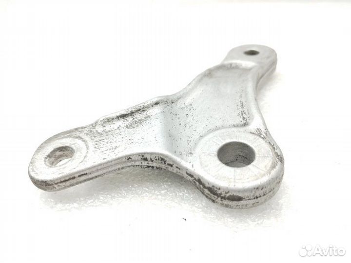 Кронштейн стабилизатора передний правый Bmw