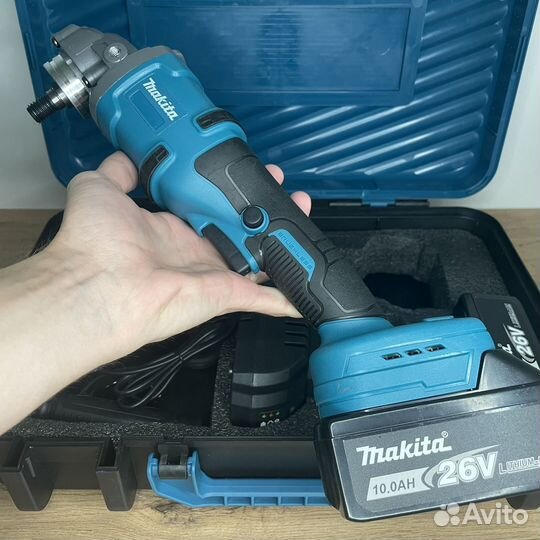 Аккумуляторная болгарка Makita