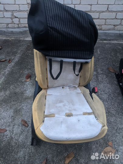 Переднее и задние сиденья VW Polo 2011