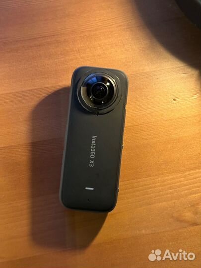 Insta 360 x3 с защитным стеклом, и палками