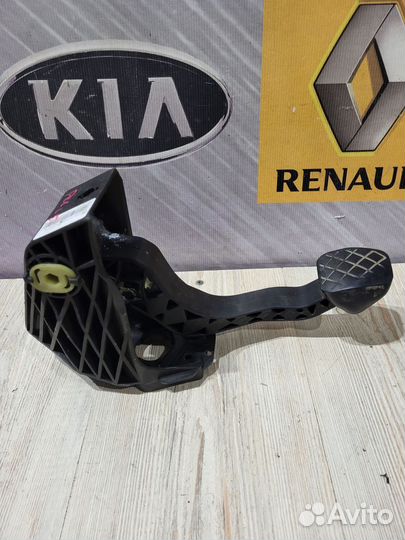 Педаль сцепления Volkswagen polo 5