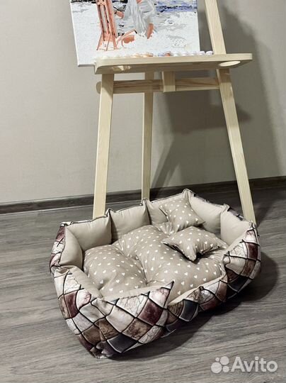 Лежанки для животных новые