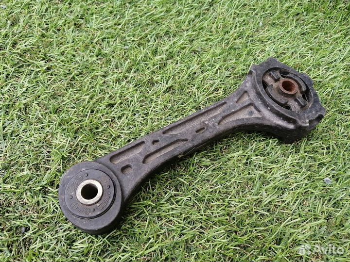 Подушка двс Subaru Legacy BG5