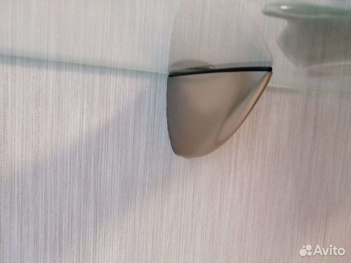 Полки настенные 2 шт, б/у закалённое стекло