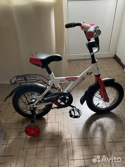 Детский велосипед 4х колесный