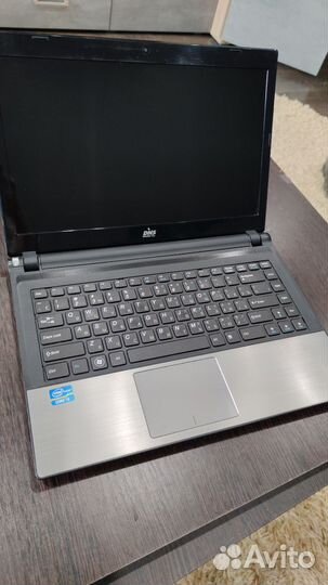 Ноутбук DNS b34y