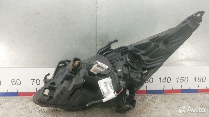 Фара правая Peugeot 5008 2010