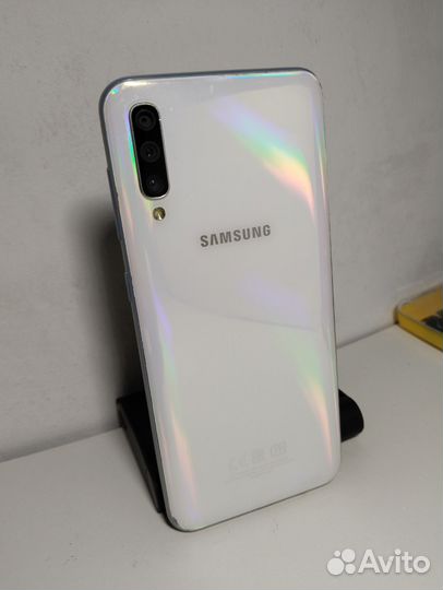 Samsung Galaxy A50, 4/64 ГБ