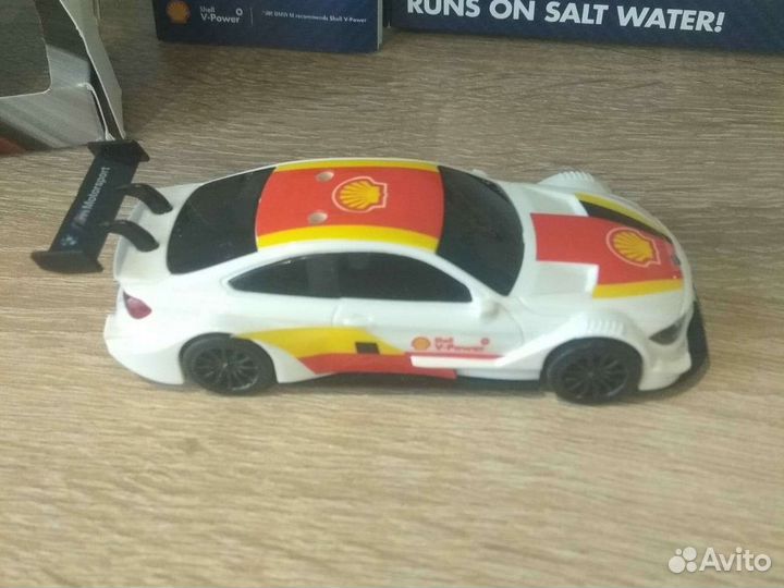 BMW M4 машинка