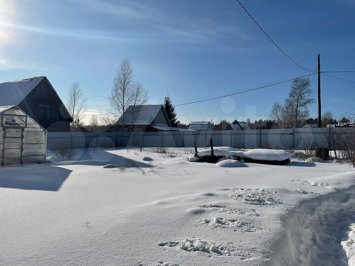 Дача 16 м² на участке 10 сот.