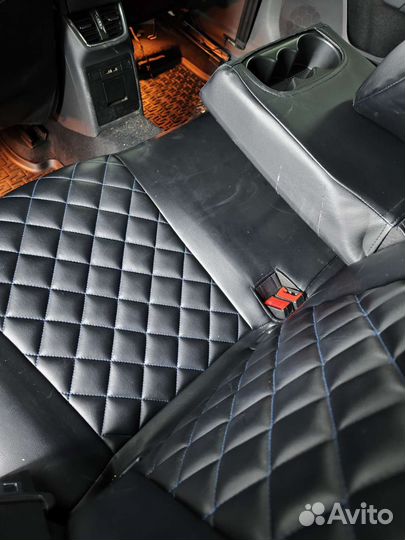 Чехлы на сиденья Шкода Октавия а7