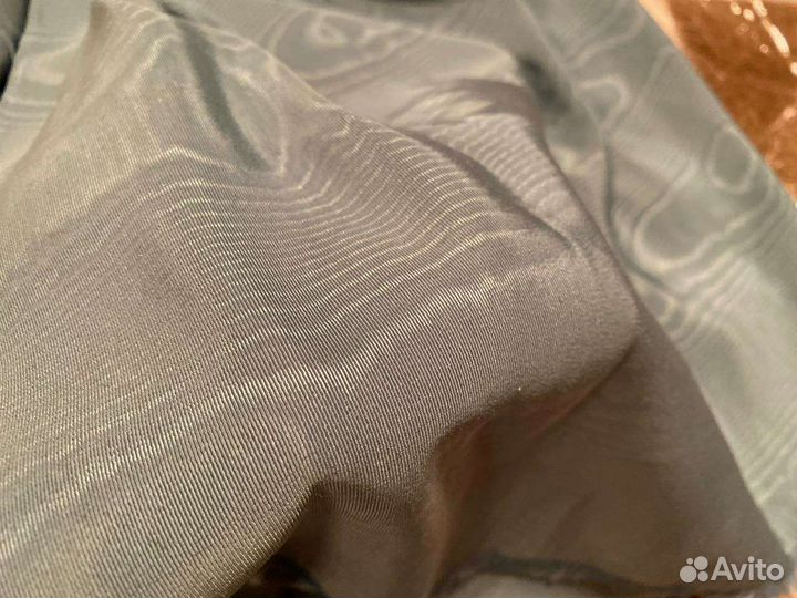 Голубая муаровая ткань (муар)