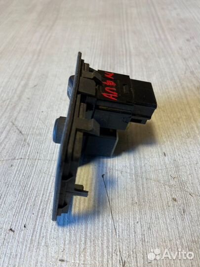 Блок управления светом Nissan Almera Classic B10