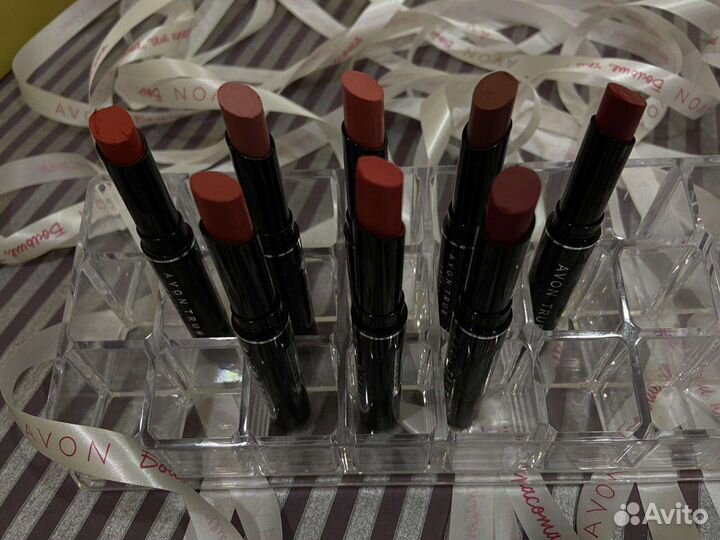 Avon: Губная помада 