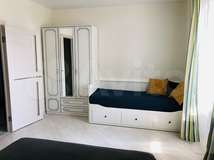 2-к. квартира, 60 м², 3/17 эт.