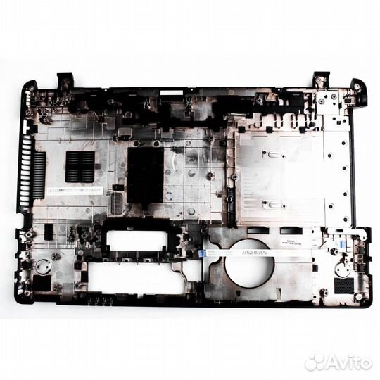 Нижняя крышка корпуса (