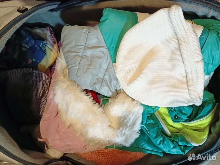 Переноска и пакет вещей на девочку
