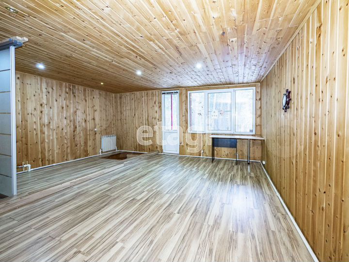 3-к. квартира, 98 м², 1/2 эт.