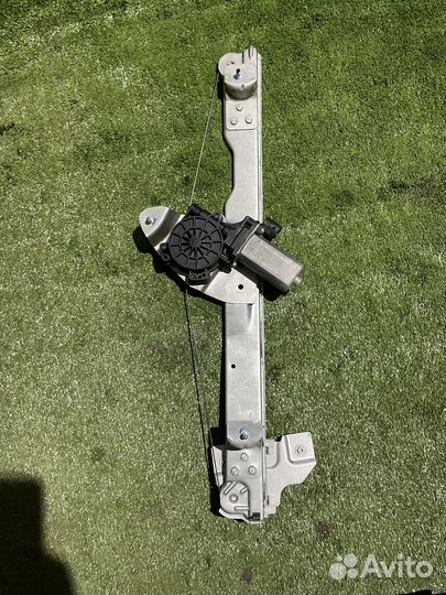 Стеклоподъемник передний левый LADA Largus