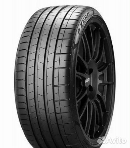 Pirelli P Zero PZ4 275/40 R22 и 315/35 R22 97Y