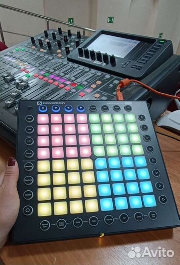Novation launchpad PRO