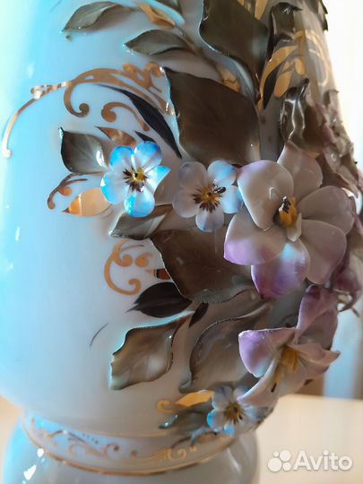 Фарфоровая ваза. Винтаж