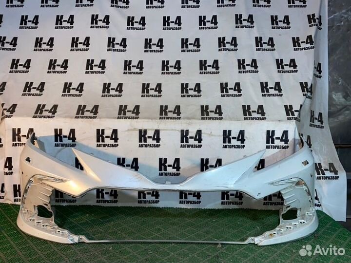 Бампер передний Toyota Camry