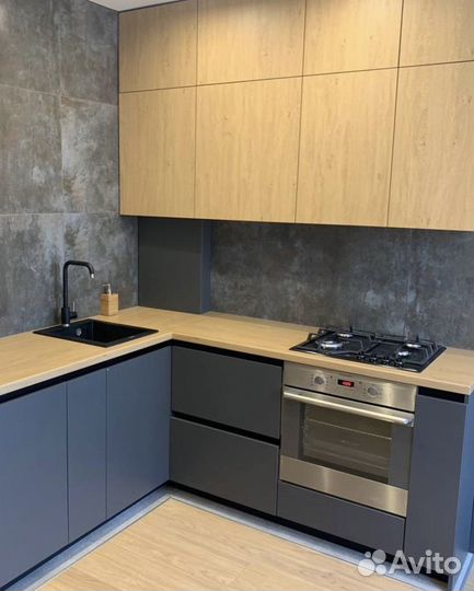 Кухонный гарнитур с техникой