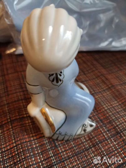 Статуэтки фарфор