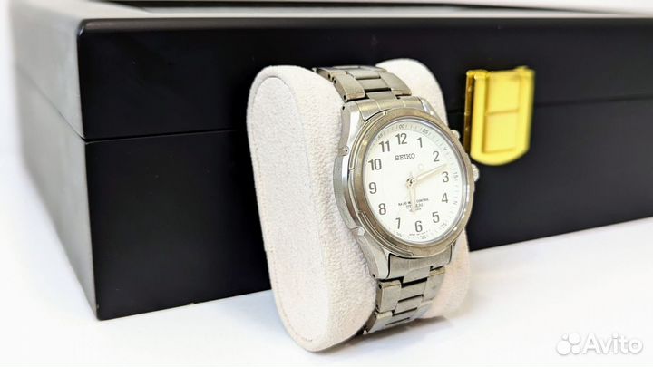 Оригинальные японские редкие часы Seiko Titanium