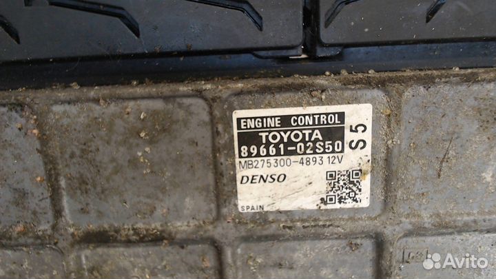 Блок управления двигателем Toyota Auris E15, 2009