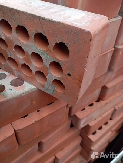 Кирпич красный облицовочный гладкий